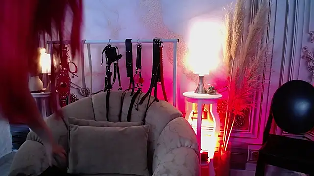 Naty slavedoll online show from November 2025 07:15:02 PM