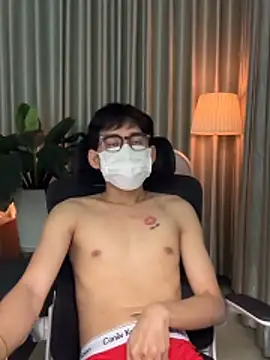 Snapshot of MinhTuanLive chatting on February 2026 08:15:02 AM MinhTuanLive online show from February 2026 08:15:02 AM