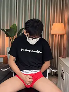 MinhTuanLive online show from April 2026 01:03:02 PM