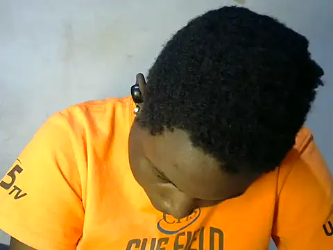 Snapshot of Fine_baby0001 chatting on October 2025 06:41:02 AM Fine baby0001 online show from October 2025 06:41:02 AM
