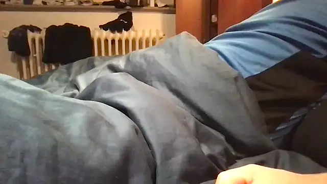 Geilerjung69 online show from November 2025 07:01:01 AM