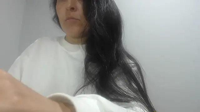 naughthyany16 online show from December 2025 02:28:01 AM