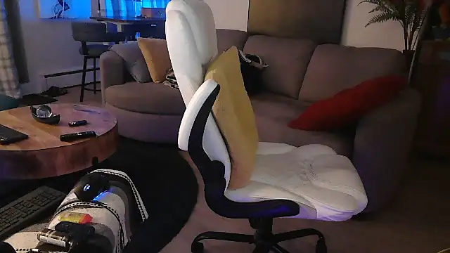 Snapshot of Towndude123 chatting on December 2024 06:06:02 AM Towndude123 online show from December 2024 06:06:02 AM