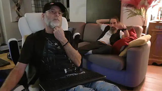 Snapshot of Towndude123 chatting on February 2025 11:54:02 PM Towndude123 online show from February 2025 11:54:02 PM