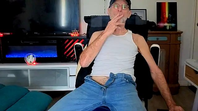 Towndude123 online show from May 2026 03:28:01 PM