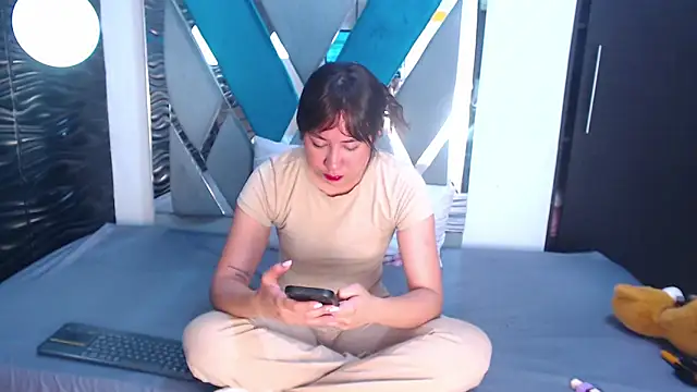 Victoria Coleman online show from October 2025 11:05:02 AM