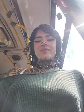 taaylor33 online show from April 2026 07:52:02 PM