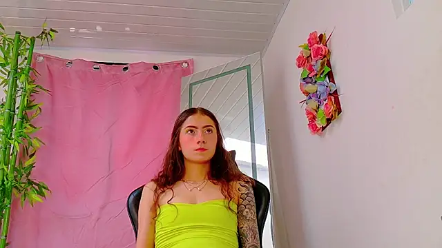 Snapshot of scarlet-jonesx chatting on April 2026 06:16:01 PM scarlet-jonesx online show from April 2026 06:16:01 PM