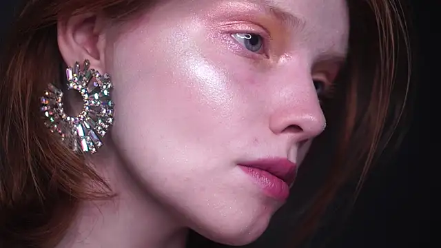 ginger hugs online show from February 2025 10:09:01 PM