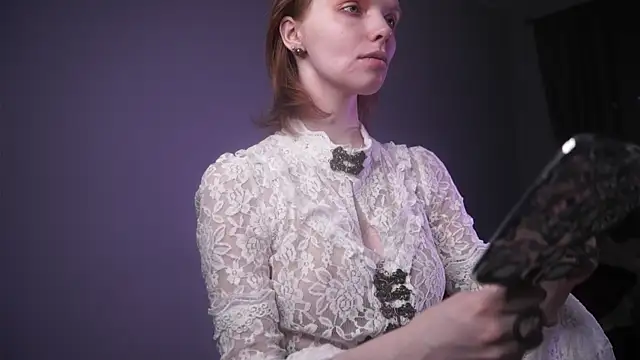 ginger hugs online show from October 2025 10:07:02 PM