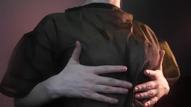 ginger hugs online show from October 2025 10:10:01 PM