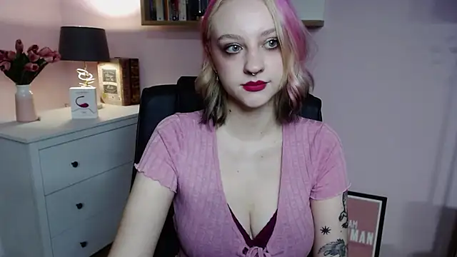 MadelineLust online show from December 2024 07:40:02 AM