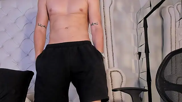 Karimferrer online show from March 2026 08:26:33 AM