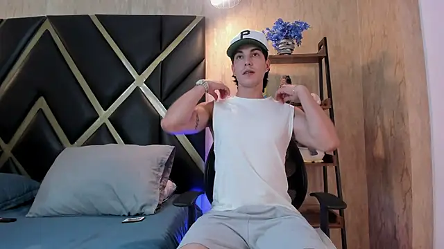 Karimferrer online show from April 2026 03:29:01 AM