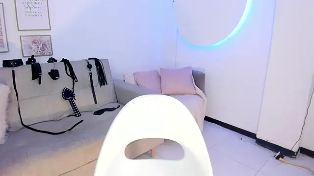 RACHEL EV online show from January 2025 04:03:01 AM