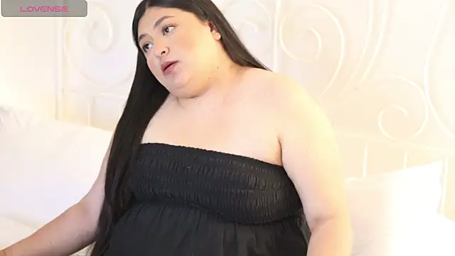 Snapshot of Adia_ chatting on December 2024 05:38:01 AM Adia online show from December 2024 05:38:01 AM