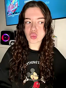 Kimi Ass online show from November 2025 11:11:01 AM