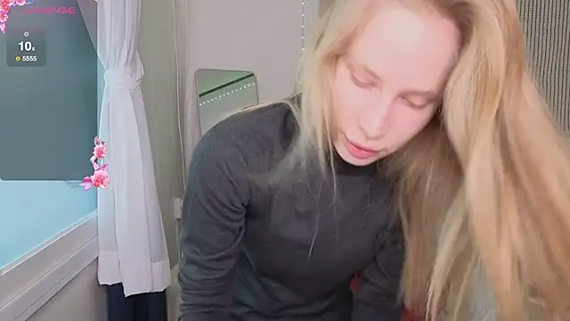 Elis Fox online show from February 2026 07:03:02 AM