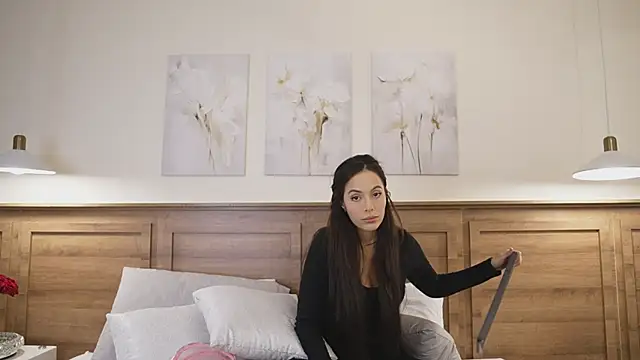 Amber Rush  online show from March 2026 10:36:01 PM