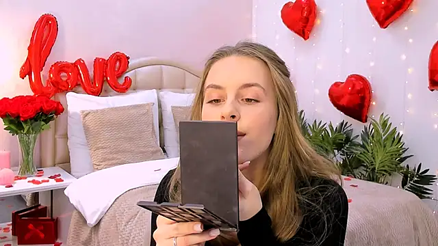 RozzitaBedberry online show from February 2025 12:54:02 PM