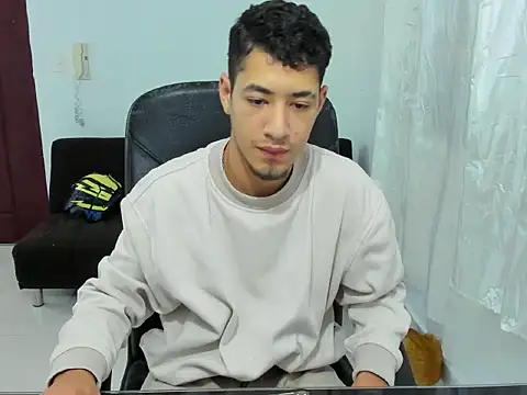 Chandler ken online show from September 2025 04:17:01 AM