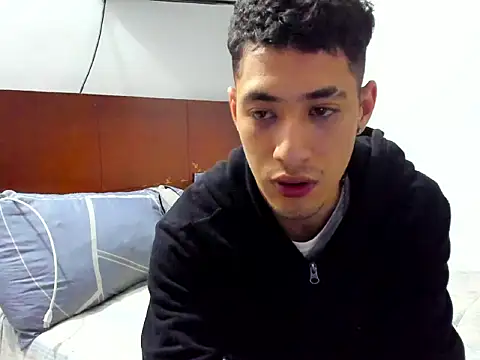 Chandler ken online show from November 2025 01:04:02 AM