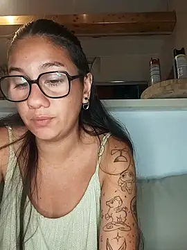 blvckbabyweed07 online show from April 2026 10:56:02 PM