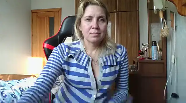 IrinaB1 online show from February 2025 01:39:01 PM