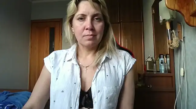 IrinaB1 online show from March 2025 03:13:02 PM