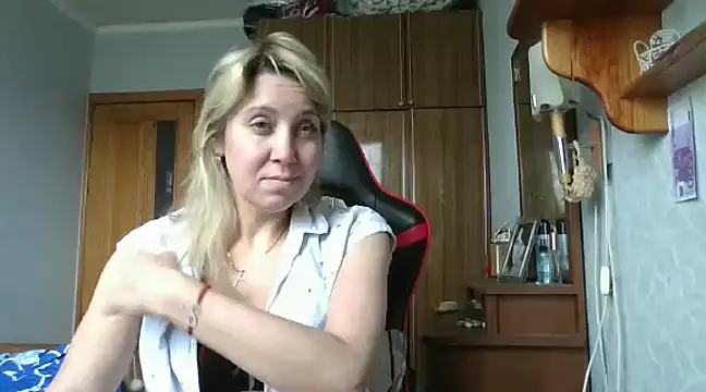 IrinaB1 online show from March 2025 08:15:01 AM