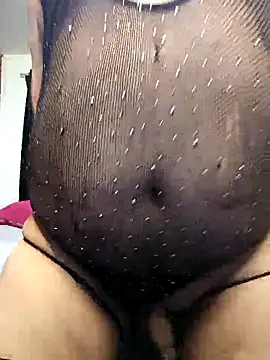 Snapshot of valenthottie chatting on November 2025 01:26:02 AM valenthottie online show from November 2025 01:26:02 AM