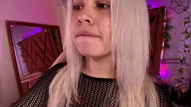 Haelycute online show from September 2025 11:54:01 AM