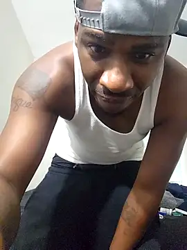 Snapshot of 007Giovani chatting on April 2026 10:58:01 PM 007Giovani online show from April 2026 10:58:01 PM