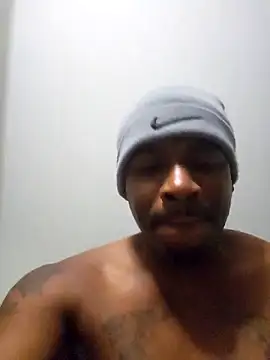 Snapshot of 007Giovani chatting on April 2026 08:14:01 PM 007Giovani online show from April 2026 08:14:01 PM