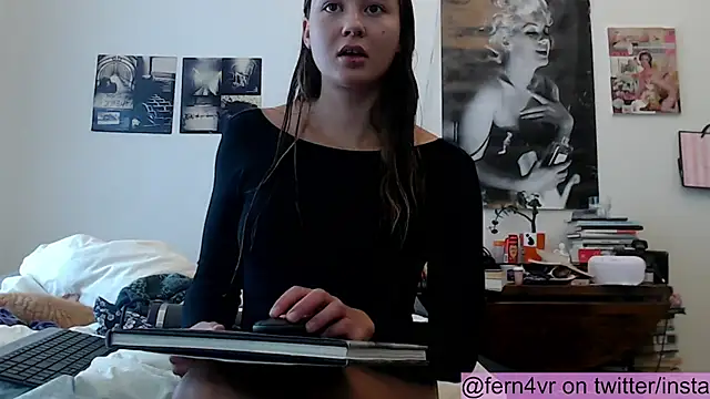 Snapshot of fern4ever chatting on July 2026 11:18:01 PM fern4ever online show from July 2026 11:18:01 PM