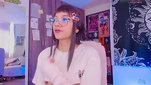 melissahowl online show from September 2025 04:44:02 PM