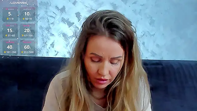 3lla Rose online show from March 2026 07:54:01 PM