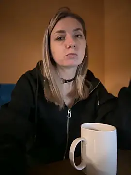 Snapshot of Crazy-Rosa chatting on January 2025 02:02:02 PM Crazy-Rosa online show from January 2025 02:02:02 PM