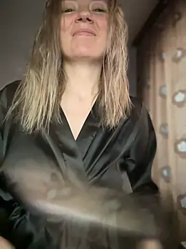 Snapshot of Crazy-Rosa chatting on February 2025 03:47:02 AM Crazy-Rosa online show from February 2025 03:47:02 AM