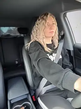 Snapshot of Crazy-Rosa chatting on March 2025 04:41:01 AM Crazy-Rosa online show from March 2025 04:41:01 AM