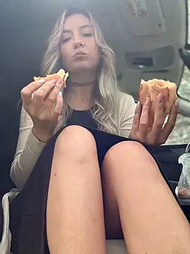 Crazy-Rosa online show from April 2026 06:41:02 AM