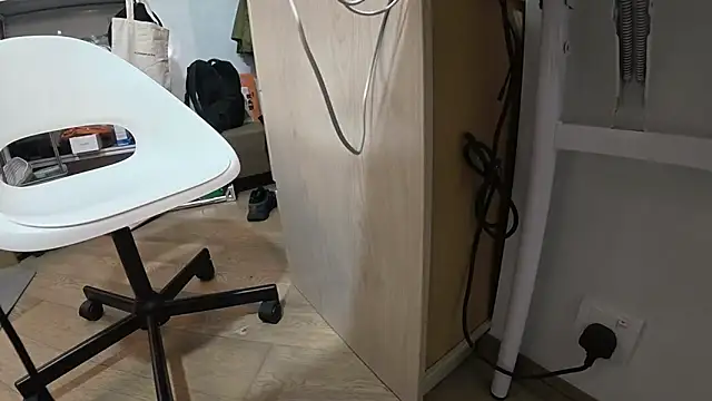 YunheLEE online show from February 2026 01:32:02 PM