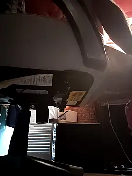 Gillygilly76 online show from October 2025 01:34:01 PM