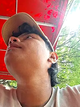  Ottis  online show from November 2025 04:29:01 PM