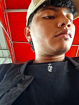  Ottis  online show from November 2025 06:19:02 PM