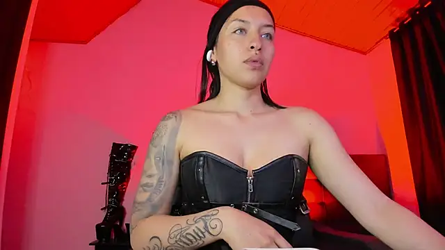 MistressVenena online show from November 2025 09:50:01 PM