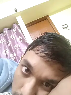 Snapshot of THE_NAKED_BOY chatting on December 2025 06:18:01 AM THE NAKED BOY online show from December 2025 06:18:01 AM