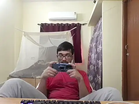 Snapshot of THE_NAKED_BOY chatting on December 2025 05:58:02 AM THE NAKED BOY online show from December 2025 05:58:02 AM