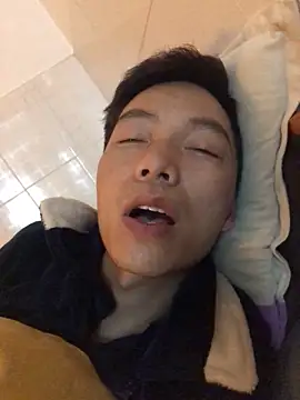 xhqds online show from February 2025 06:15:02 PM