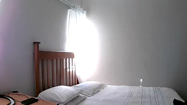 Miahotmilf online show from February 2025 04:00:02 PM